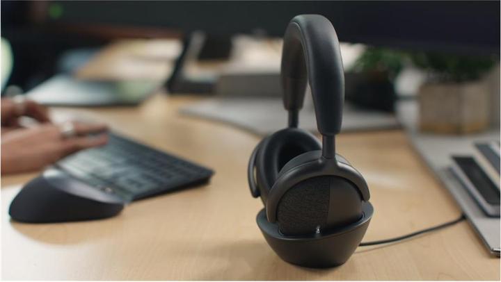 Actual product image Dell Pro Premium WL7024 (Wireless, USB-C)