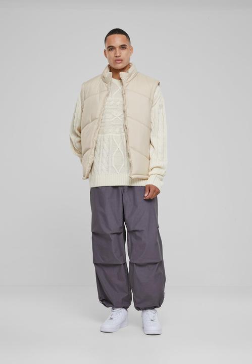 Actual product image Urban Classics Arrow Puffer Vest (M)