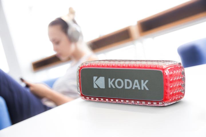 Immagine prodotto Kodak PWS-2237 rosso Resistente agli urti 8 Watt RMS (5 h, Corrente elettrica)