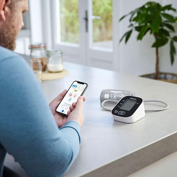 Actual product image Omron M2 Intelli IT (Blood pressure monitor upper arm)