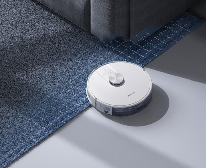 Actual product image EZVIZ RE4P (Robot vacuum)
