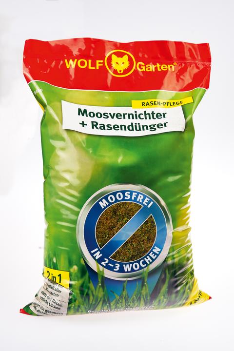 Actual product image Wolf-Garten Moss killer and lawn fertiliser 14 kg 400 m² (14 kg)