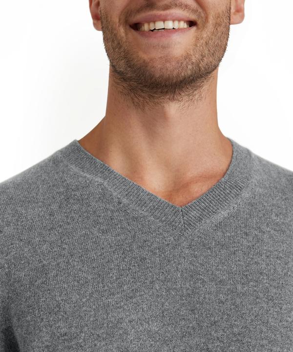 Actual product image Falke LU Classic V-Neck m (M)