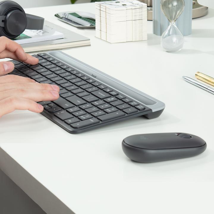Produktbild Logitech MK470 Kabellose Tastatur und Maus, Graphite Sp., US (Eng. Int., Kabellos)