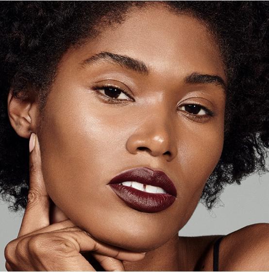 Produktbild Estée Lauder Pure Color Envy - Matte Sculpting Lipstick Deep Secret 554 (Deep Secret 554)