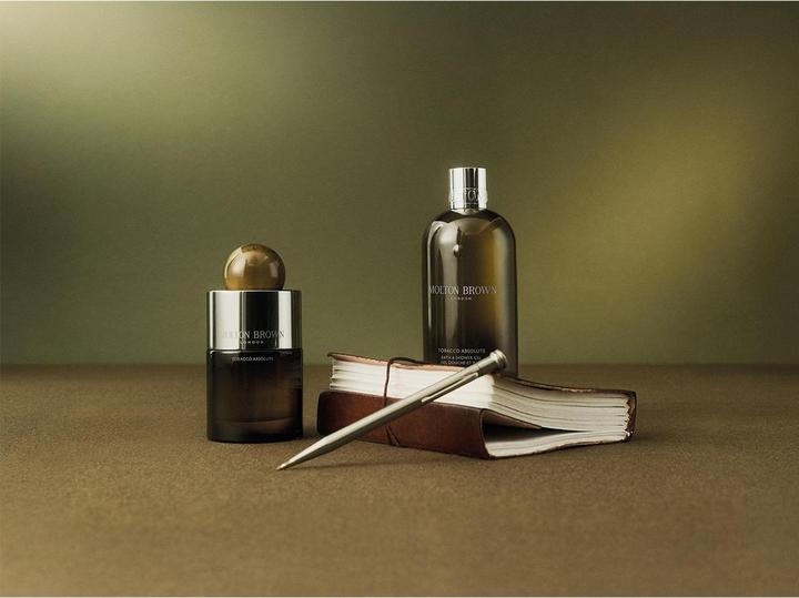 Actual product image Molton Brown Tobacco Absolute Bath & Shower Gel G (300 ml)
