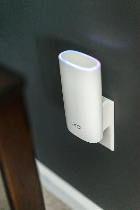 Produktbild Netgear Orbi RBW30 Satellit
