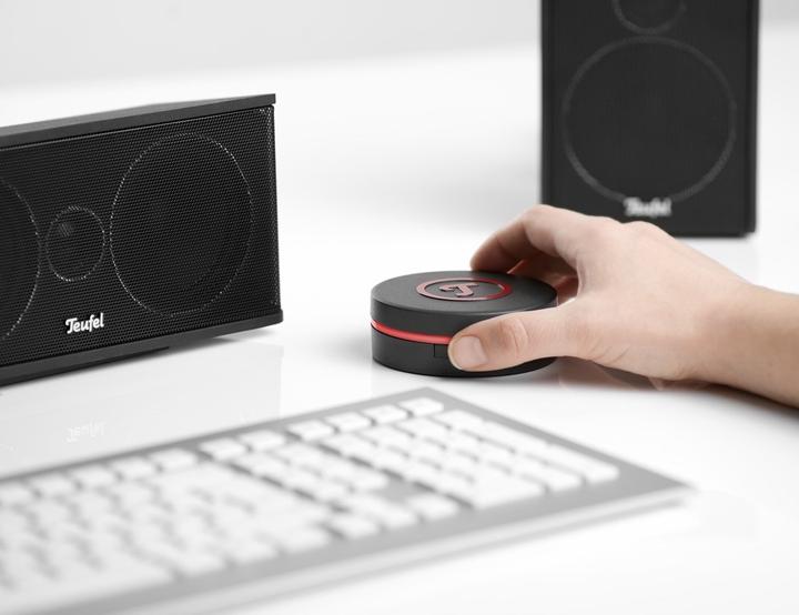 Actual product image Teufel Puck Control remote control with Bluetooth connection