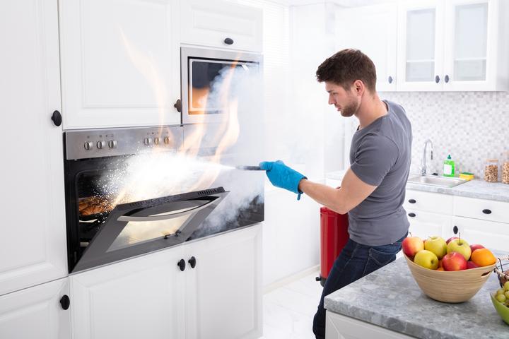 Image du produit Alecto BP-6 Brandblusser - Poederblusser 6 kilogram - Classe de feu ABC - Inclusief Ophangbeugel