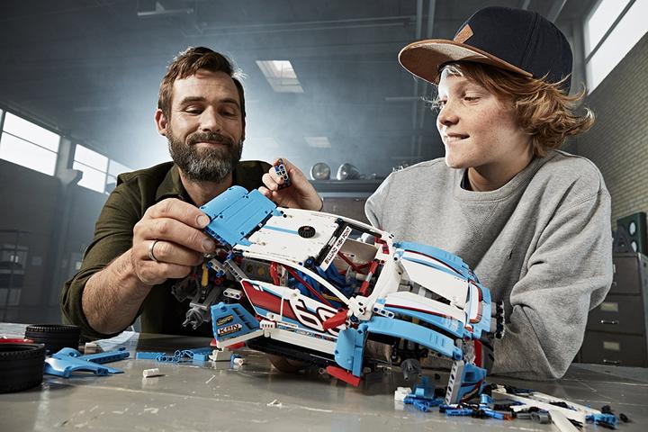 Image du produit LEGO La voiture de rallye (42077, LEGO Technic)