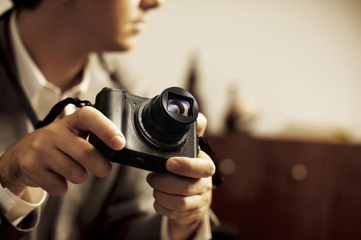 Actual product image Sony Dsc Hx60 (4.3 - 129 mm, 20.40 Mpx, 1/2,3'')