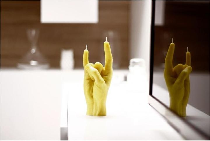 Immagine prodotto Candle Hand Sei una roccia (1 pz.)