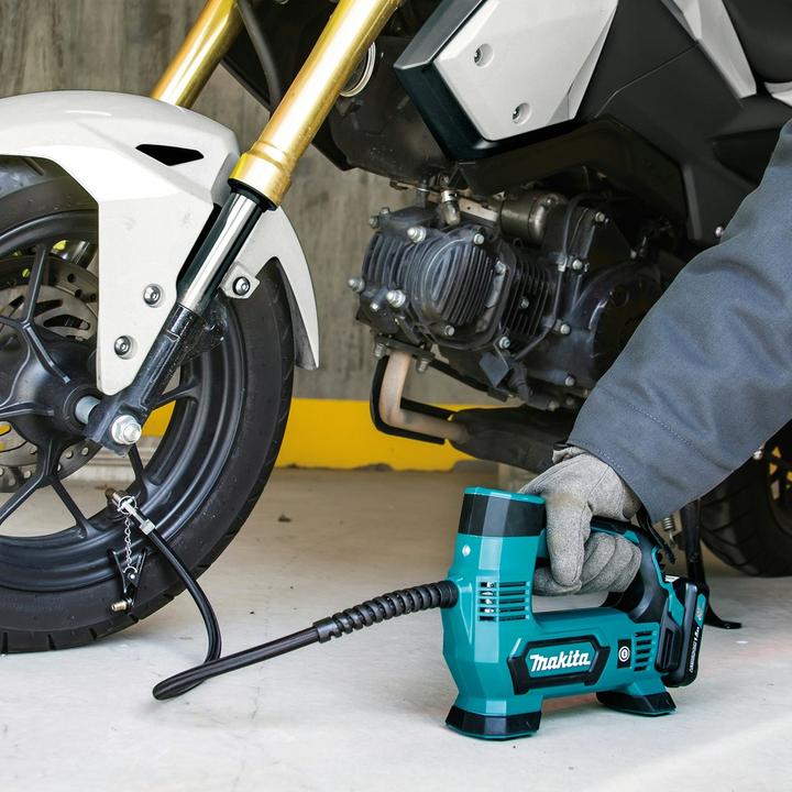 Actual product image Makita MP100DZ (8.30 bar, 10 l)