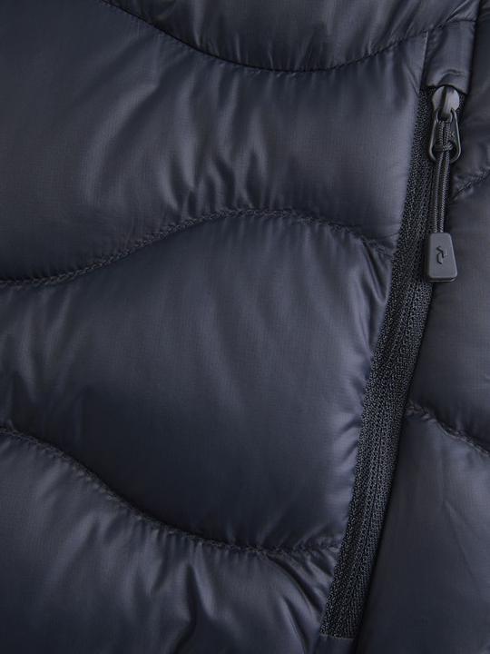 Actual product image Peak Performance Women's Helium Down Vest (M)