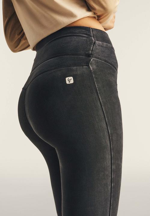 Produktbild Freddy TrousersandJeans NOWYL11HS2501OR (S)