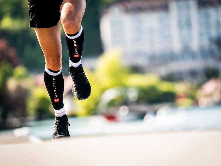 Actual product image Compressport R2 3.0 (30, 31, 32, 33, 34)