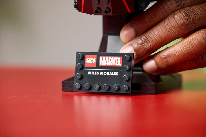 Produktbild LEGO Miles Morales' Maske (76329, LEGO Marvel)