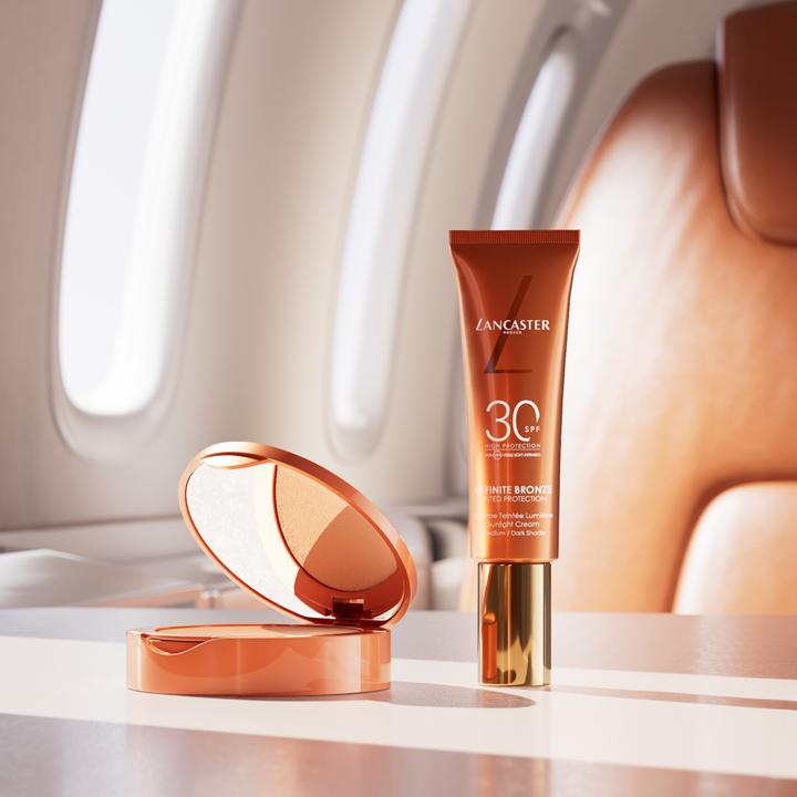 Actual product image Lancaster Infinite Bronze (Suntan cream, SPF 30, 50 ml, 80 g)