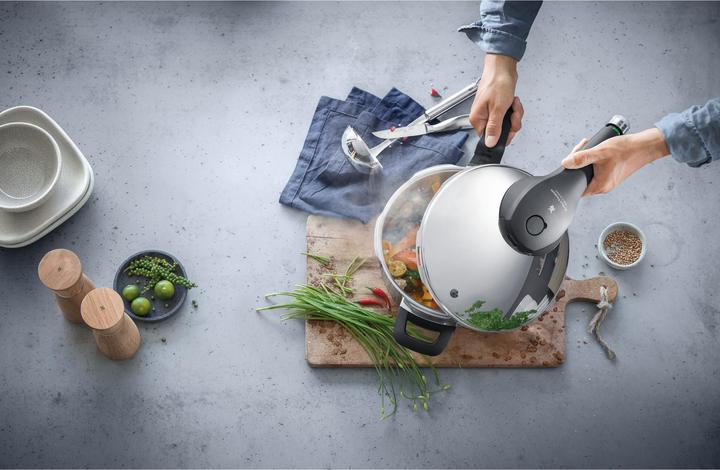 Actual product image WMF Steam / pressure cooker (22 cm, Steam cooker, Stainless steel)