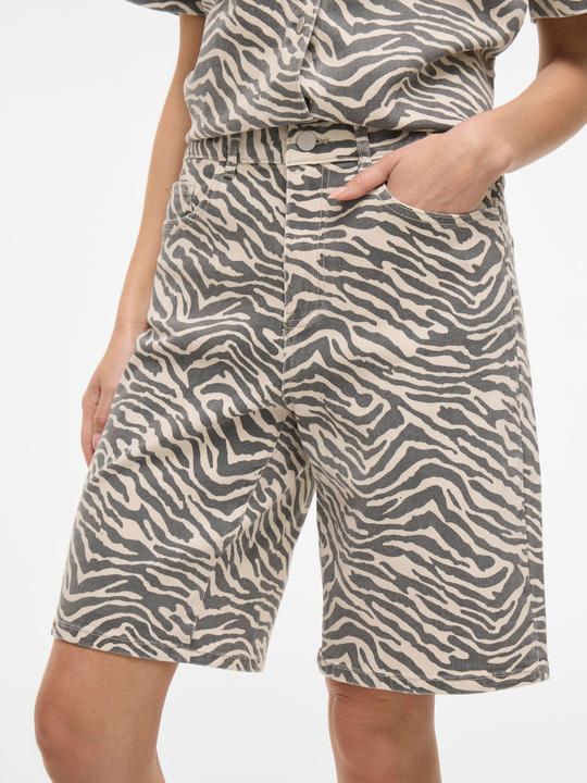 Actual product image Vila Long Jeansshorts (34)