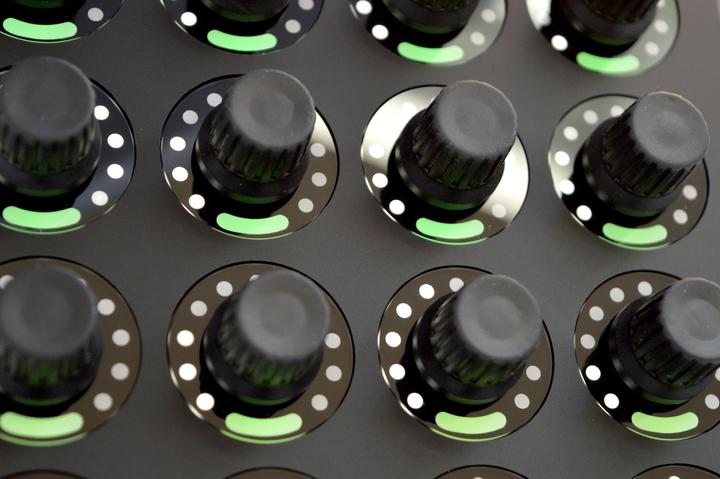 Produktbild DJTechTools DJTT Midi Fighter Twister (Controller)