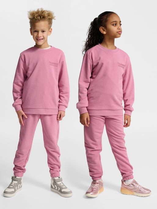 Actual product image hummel hmlJR BASE SWEAT SET (146)