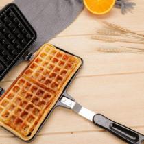 Actual product image Quttin aluminum double waffle pan