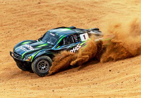 Actual product image Traxxas SLASH 4X4 BL2S GREEN 1/10 SHORT-COURSE RTR WITHOUT BATTERY/CHARGER (RTR Ready-to-Run)