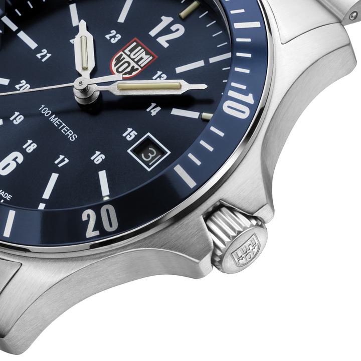 Actual product image Luminox 0910 Series (Sports watch, 42 mm)