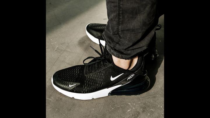 Actual product image Nike Air Max 270 (45)