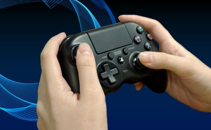 Actual product image HORI Onyx Plus (PS4, PC)