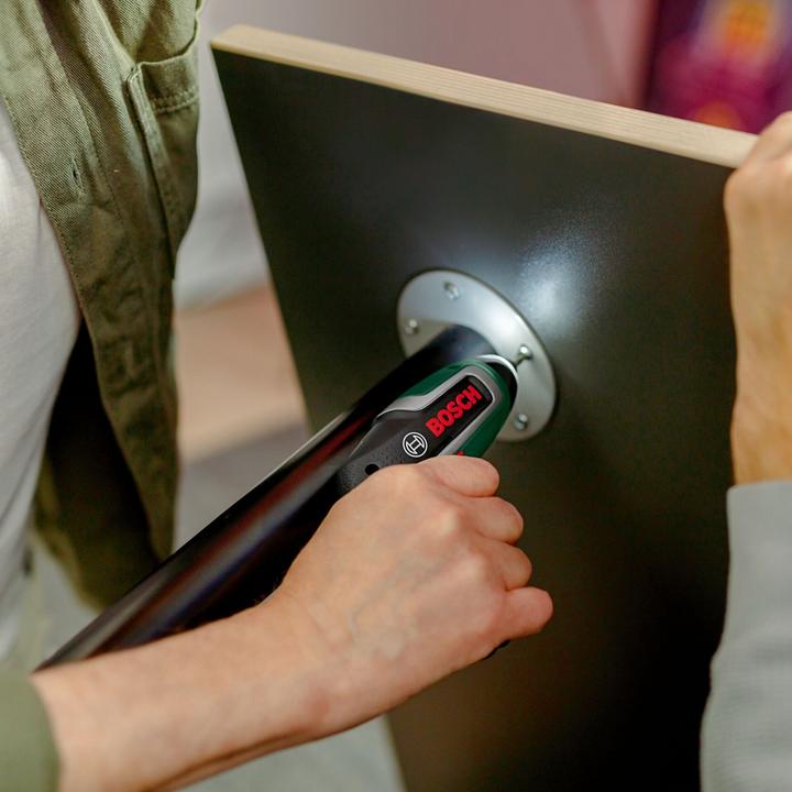 Actual product image Bosch Home & Garden IXO 7-Set (Rechargeable battery operated)