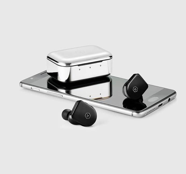 Actual product image Master & Dynamic MW07 (3.50 h, Wireless)