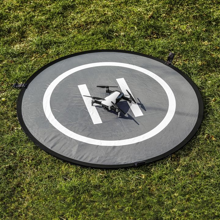 Actual product image mantona 23061 Drone landing pad (Drone landing site, DJI Mavic 2, DJI Mavic Air 2 S, DJI Mavic Pro, DJI Mavic 2 Zoom, DJI Mavic 3, DJI FPV, DJI Phantom 4)