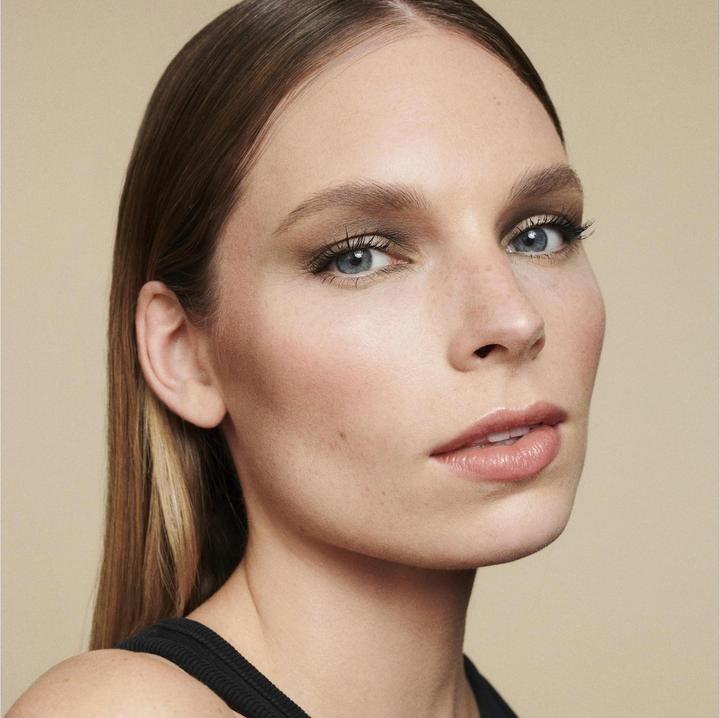Actual product image Catrice Shine Bomb Lipstick (020 Blushed Nude)