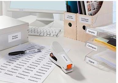 Actual product image Avery Universal Labels