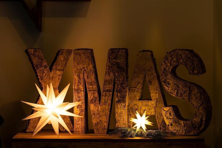 Produktbild Novaliv Weihnachtsstern Dekostern | 8cm WEISS | nur Innen | LED Lampe mit Batteriefach |