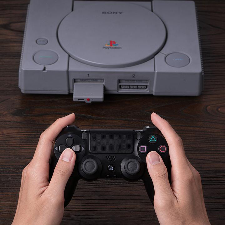 Immagine prodotto 8bitdo Ricevitore retrò PS1/PS2 (PS2, Playstation Classic, PC)