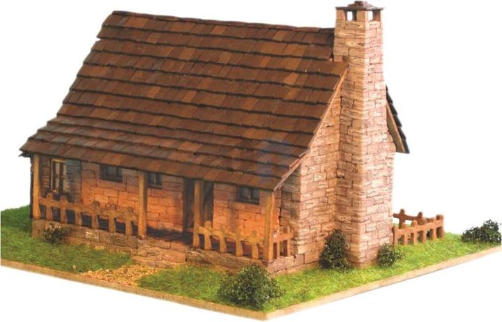 Actual product image Block Cuit. 3D Ceramic Model Kit -Old Farmhouse (26 x 14 x 22 cm)