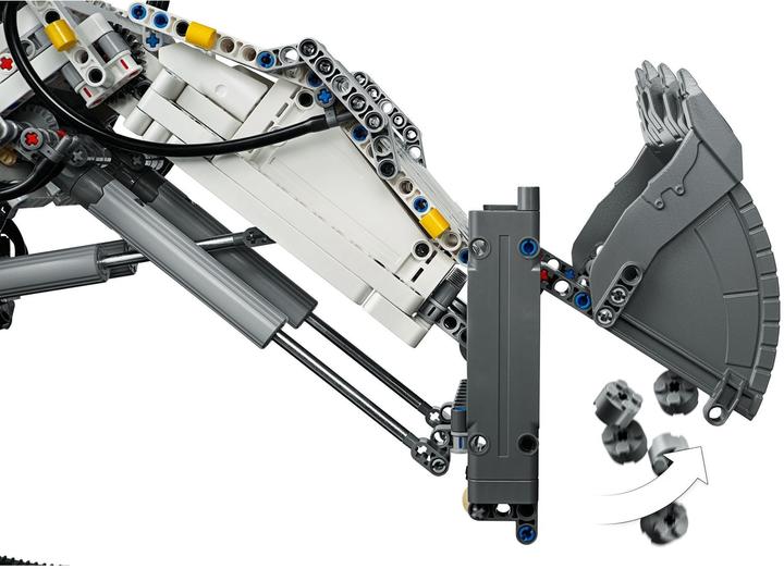 Actual product image LEGO Liebherr excavator R 9800 (42100, LEGO Technic)