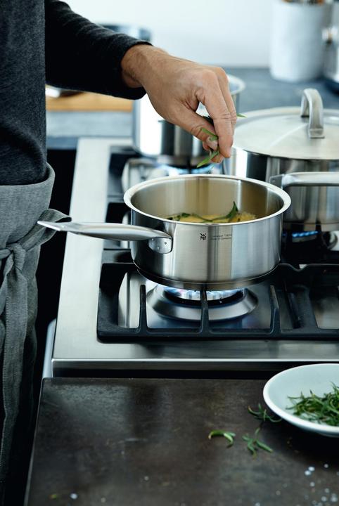 Produktbild WMF Stielkasserolle GOURMET PLUS platin (16 cm, Kochtopf, Edelstahl)