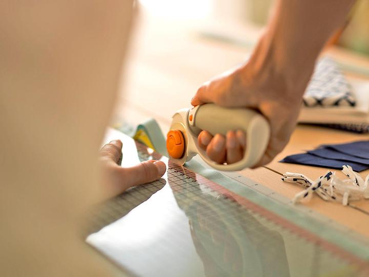 Produktbild Fiskars Titanium Rollmesser (Cutter)