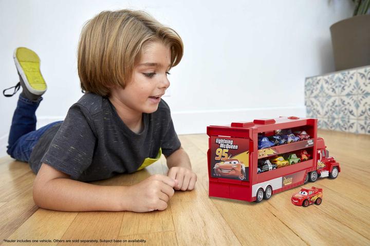 Productafbeelding Disney Cars Mini Racer Transporter Mack (incl. 1 Mini Racer)