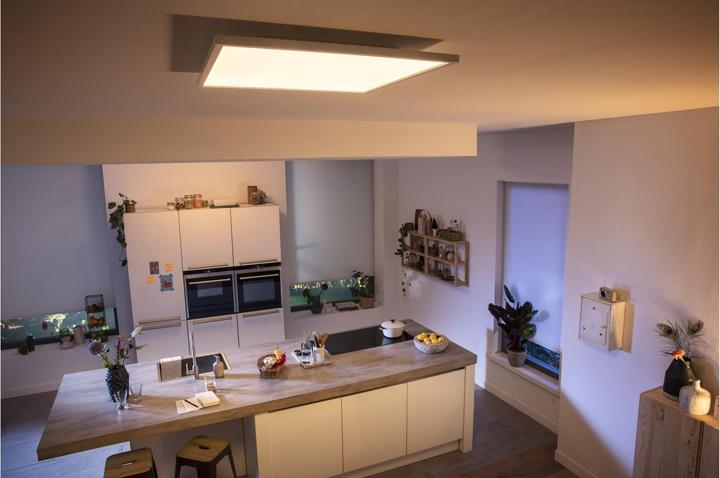 Produktbild Philips Hue Aurelle Basis BT (1820 lm)