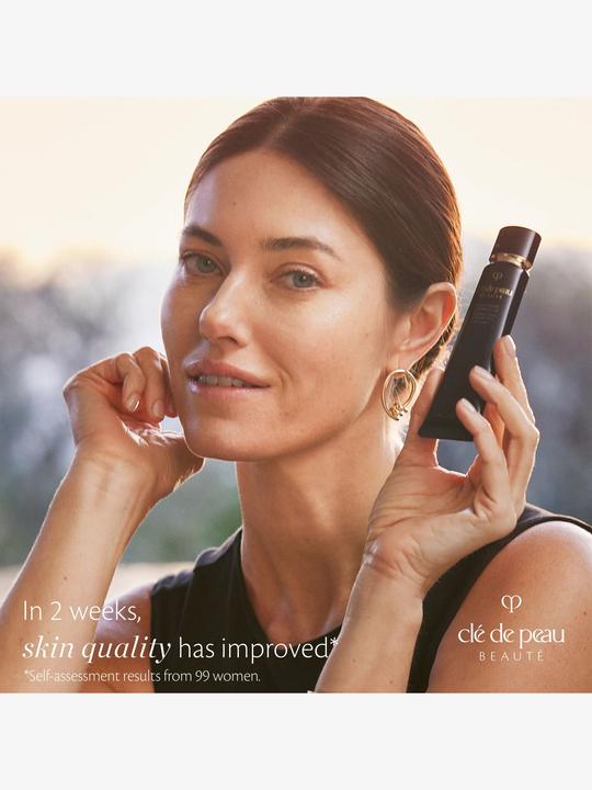 Actual product image Clé De Peau Correcting Cream Veil