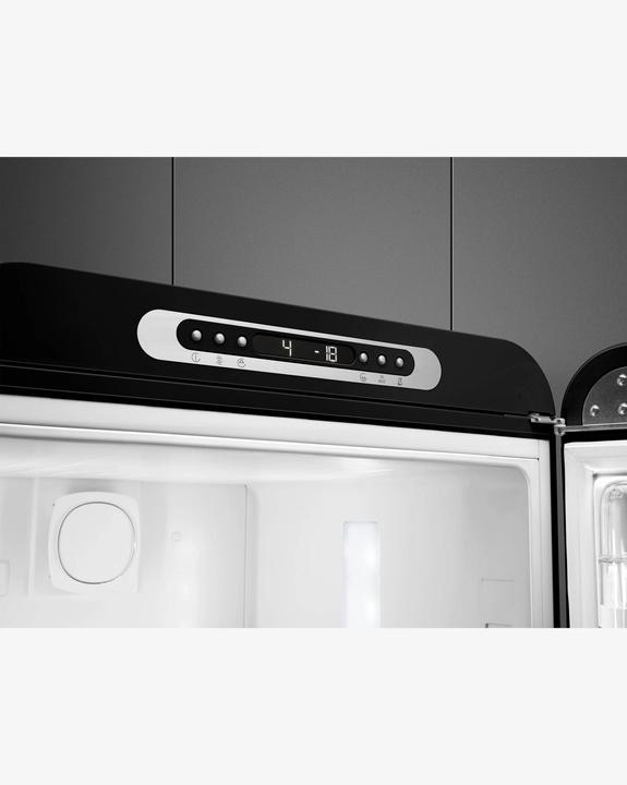 Actual product image Smeg Retro Style FAB32RBL5 (331 l)