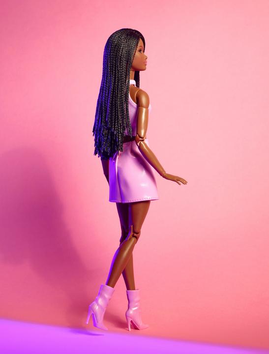 Produktbild Barbie Signature Looks 21 - Tall, Braids, Pink Skirt Outfit