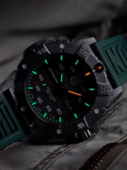 Immagine prodotto Luminox Maestro (Fatto in Svizzera, 45 mm)