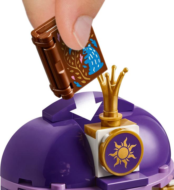 Actual product image LEGO Rapunzel's bedchamber (41156, LEGO Disney)