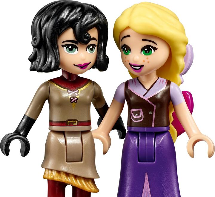 Actual product image LEGO Rapunzel's travel carriage (41157, LEGO Disney)